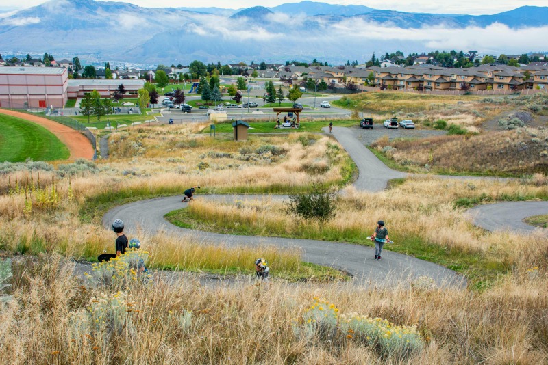 Longboard Park Crédito de la foto Tourism Kamloops