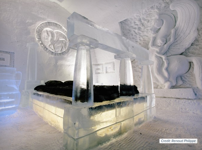 12 Canadian things to do - sleep at Hotel De Glace