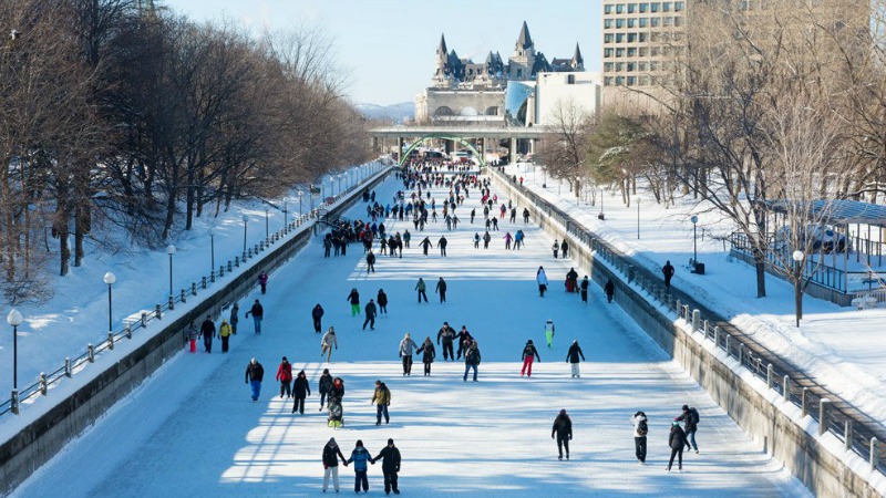 Most Canadian things to do this winter - Skate the Rideau Canal Photo - Ottawa Tourism