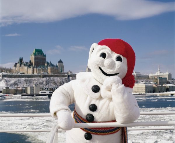 퀘벡 시티의 겨울 카니발과 Bonhomme의 마법