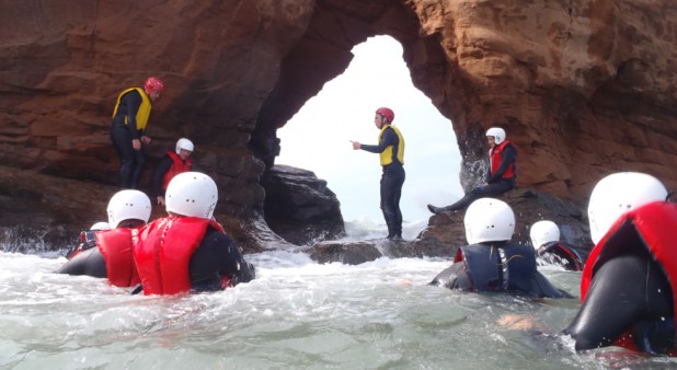 Espeleología en las Islas de la Magdalena: una forma intensa de explorar la geografía de la isla