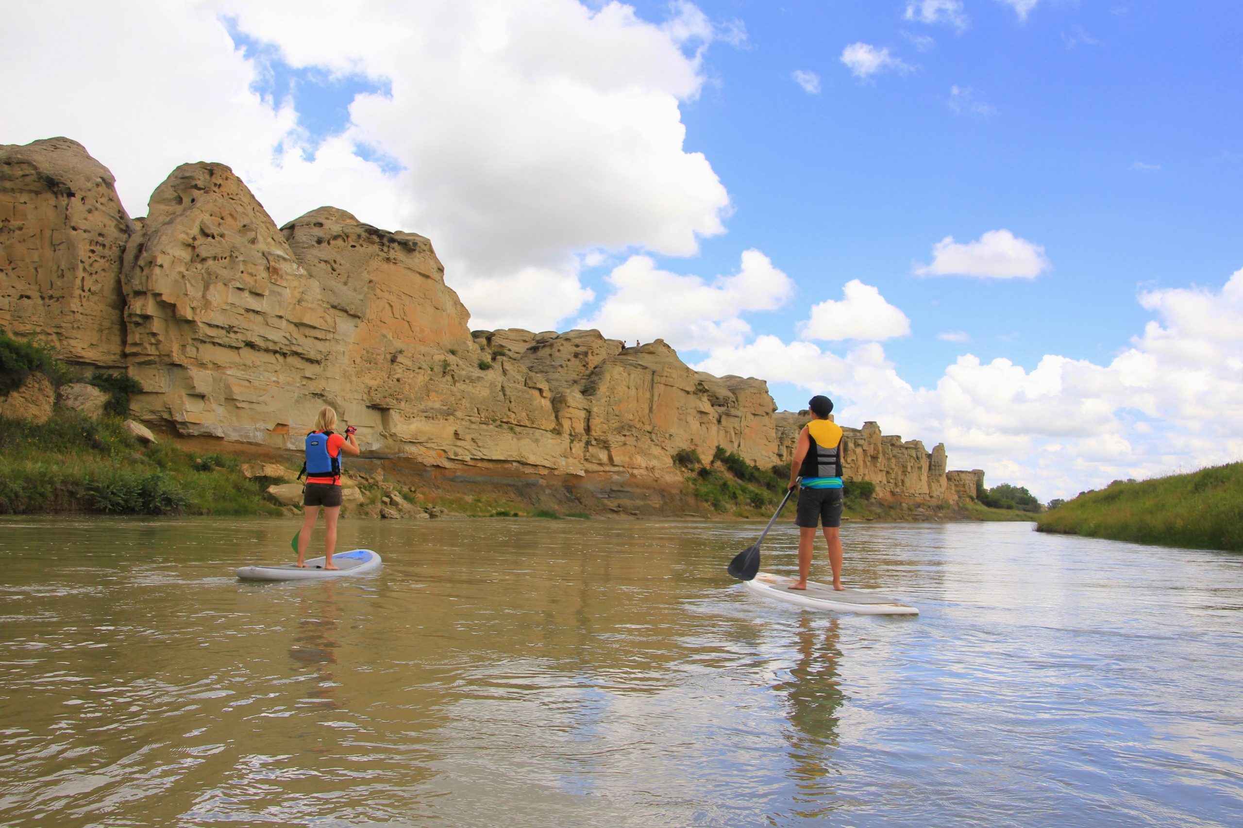 Some Like it Hot! Sun-lovers' Guide to Camping in Western Canada - Paddling down the Milk River through Writing on Stone Provincial Park