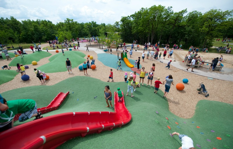 Winnipeg Summer – Naturspielplatz im Assiniboine Park Bildnachweis: Assiniboine Park Conservancy