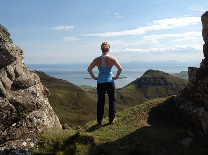 Voyager avec vos racines - Le voyage de retour en Écosse - Randonnée sur l'île de Skye - Crédit Kaeleigh MacDonald