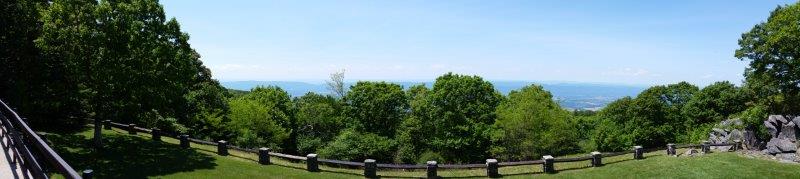 Virgina - La vallée de Shenandoah vue du rustique Skyland Resort - photo Debra Smith