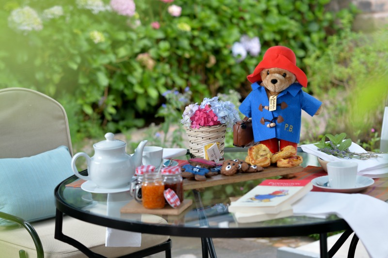 Paddington in Peru at Tea