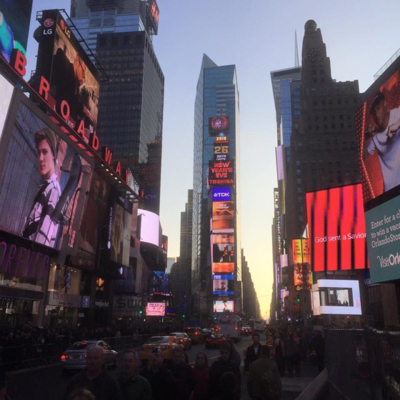 Las luces de Broadway. ¡Un poco diferente a la vista de los niños!