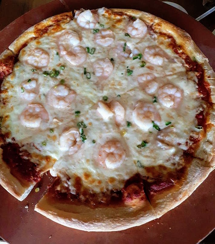 No Name Pub Pizza de camarones - Sabrina Pirillo