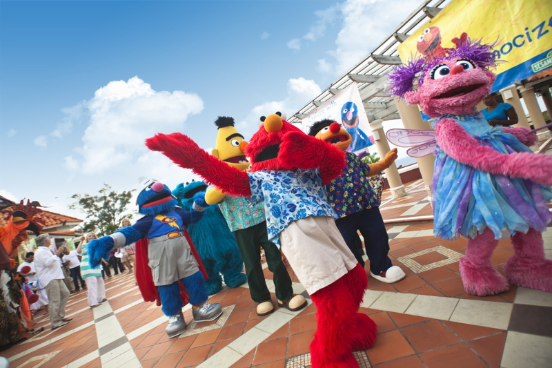 Plages-Sesame Street Parade (Photo CourtesyBeaches)