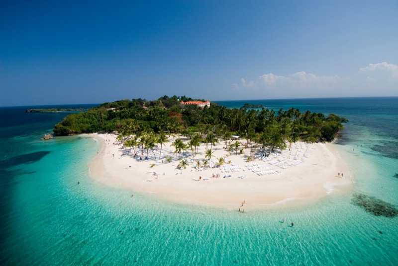 Cayo Levantado ist ein Strand in Samana, Dominikanische Republik, der nur mit dem Boot erreichbar ist. Bildnachweis Tourismusministerium der Dominikanischen Republik