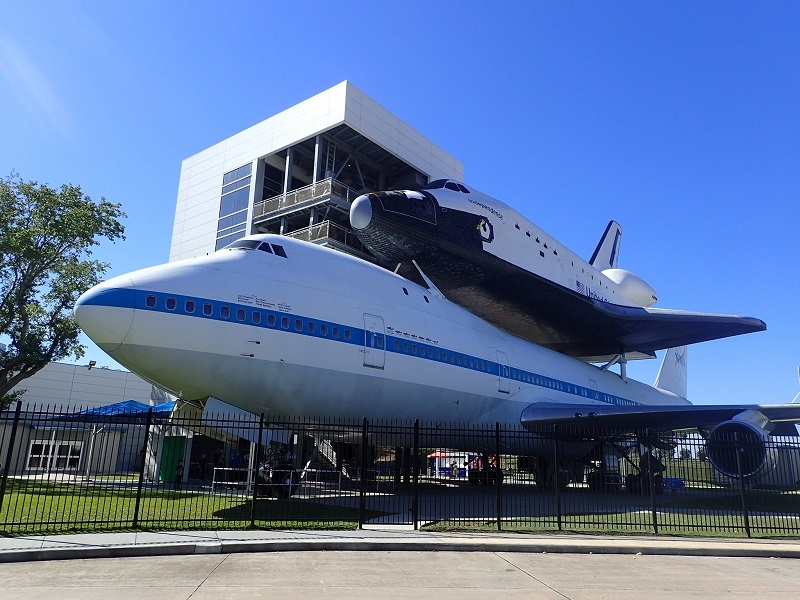 Space Center Houston Independence Plaza - Foto Shelley Cameron-McCarron