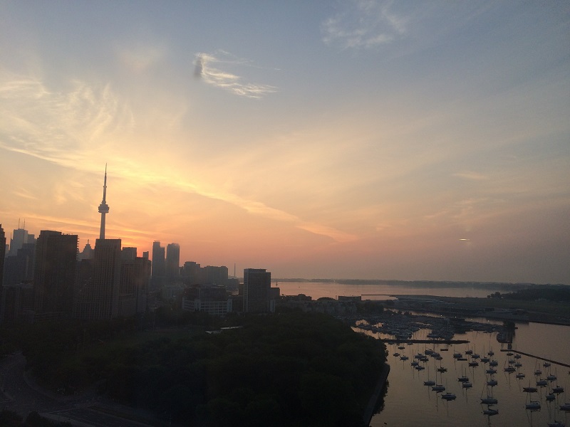 Vista do Hotel X da janela do quarto - Foto Shelley Cameron McCarron