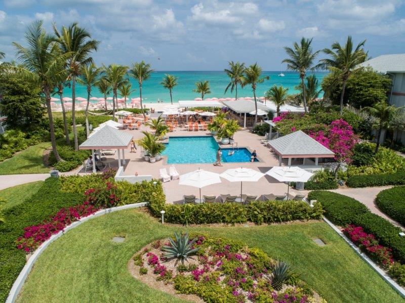 Grounds and pool - Photo Turks and Caicos Ocean Club