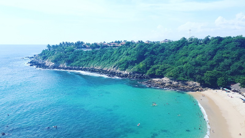 VIVO Resorts - Zicatela Beach seen from Espadin Restaurant - Photo Sabrina Pirillo