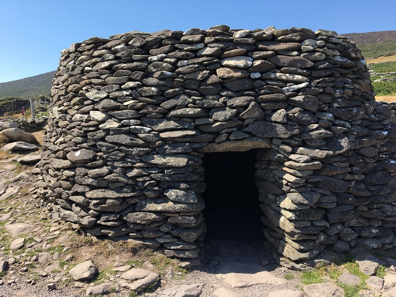 Wild Atlantic Way Irlanda - Cabana de colmeia - Foto Melody Wren