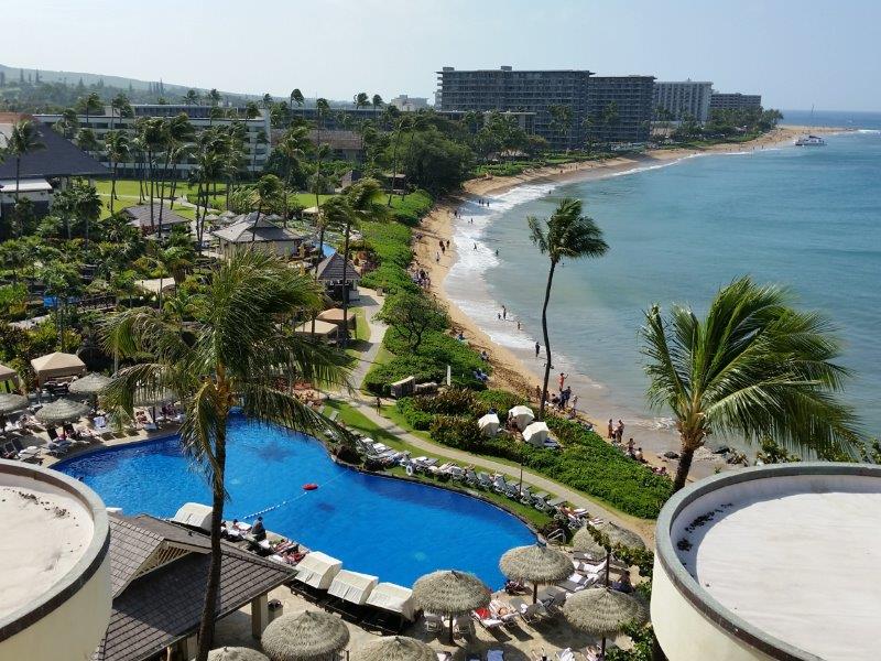 Una vista de Ka'anapali desde The Sheraton Maui Resort & Spa - foto Debra Smith