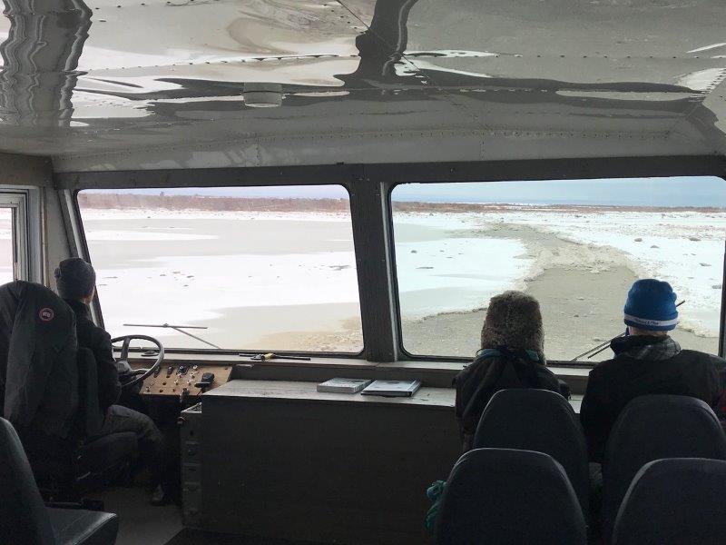 Churchill Manitoba - Frontiers North Adventures Pop Up Lodge - Les conducteurs s'en tiennent aux sentiers existants pour minimiser les perturbations environnementales - Photo Carol Patterson