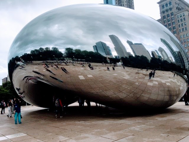 Chicago - The Bean no Millennium Park é possivelmente o ponto turístico mais popular de Chicago. Foto Denise Davy