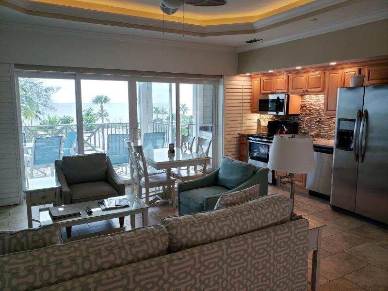 Florida Sanibel Fort Meyers Captiva Island Living area in Island INN main building Photo Sabrina Pirillo