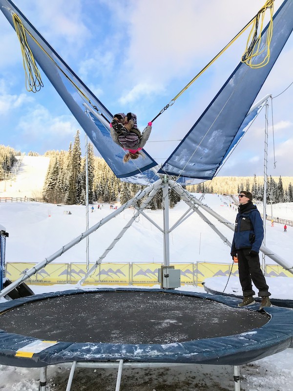 Trampolín Bungee Resort Sun Peaks