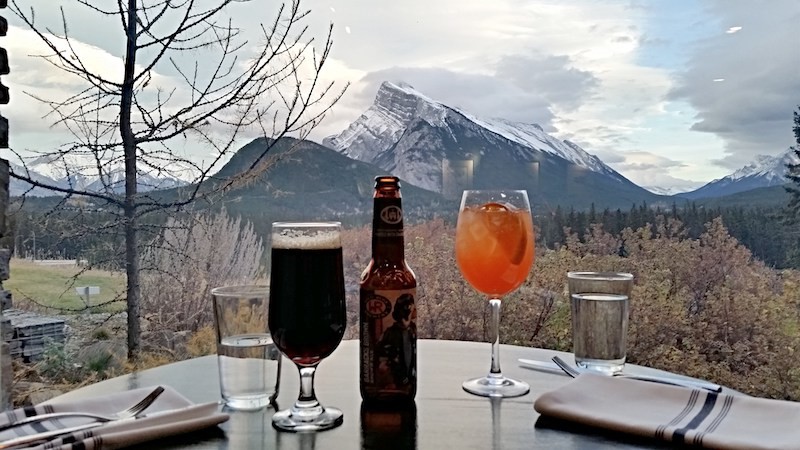 Genièvre Bistro Banff