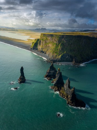 Danny Mcgee 숨겨진 아이슬란드 검은 모래 해변