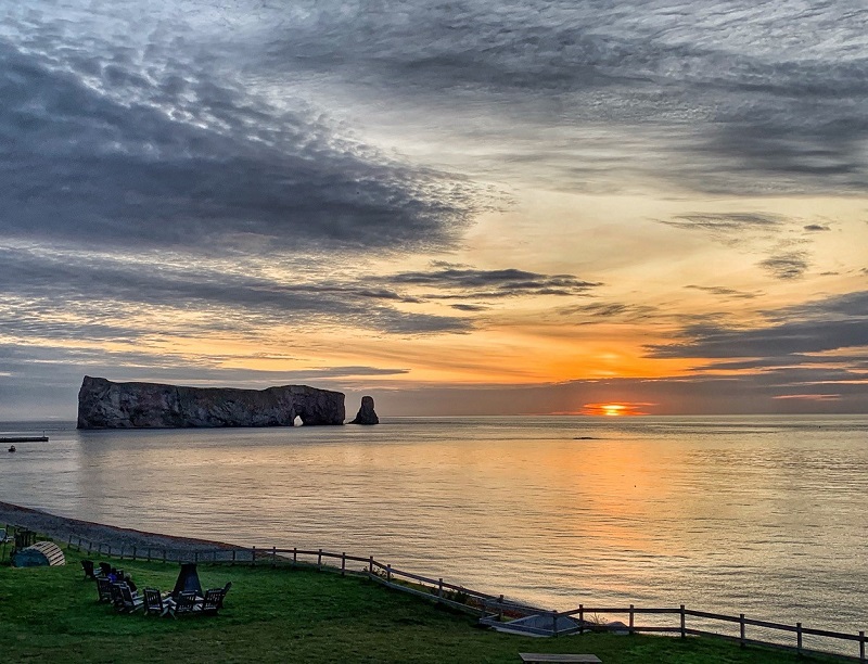 Percé rock é um marco bem conhecido na Península Gaspé de Quebec. Foto Carol Patterson