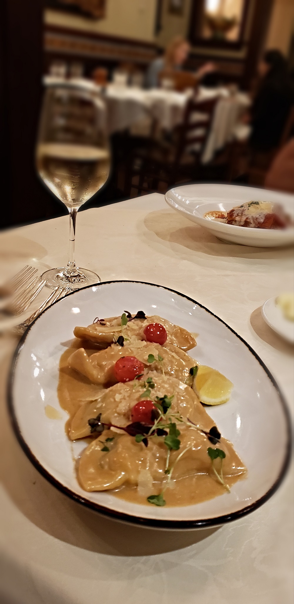 Souvenirs de lasagnes au homard au Mama Della's Ristorante - photo de Debra Smith