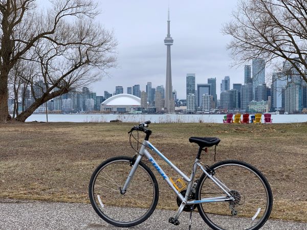 Familienfreundliche Radwege Toronto Islands. Bildnachweis Jennifer Merrick