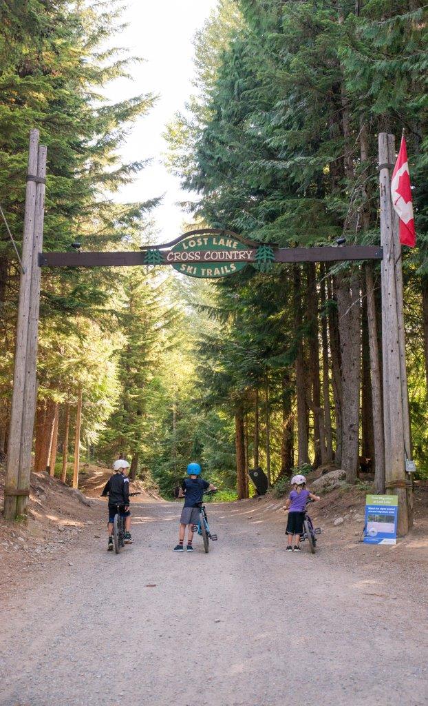 Andar de bicicleta em Whistler - Lost Lake - Foto Codi Darnell