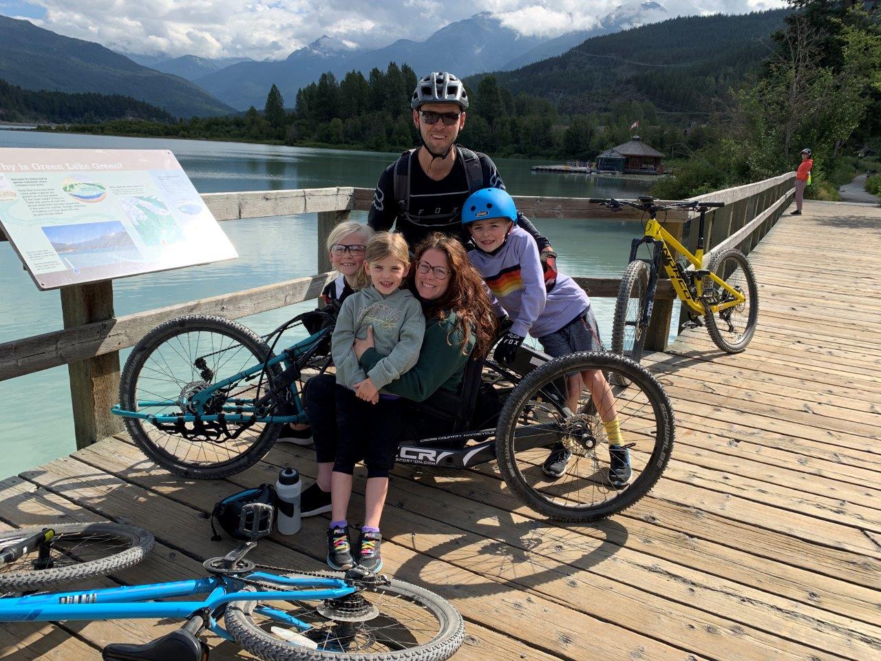 Ciclismo en Whistler - Valle de Whistler -Foto Codi Darnell