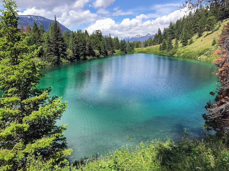 Wanderung durch das Tal der fünf Seen in Jasper, Alberta